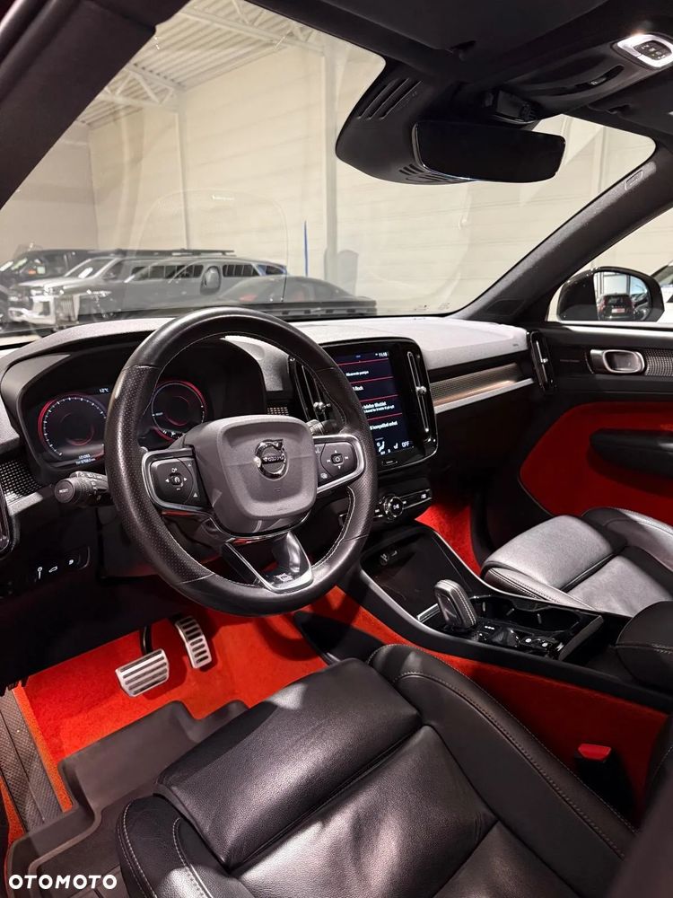 Volvo XC 40 B5 B AWD R-Design - 17