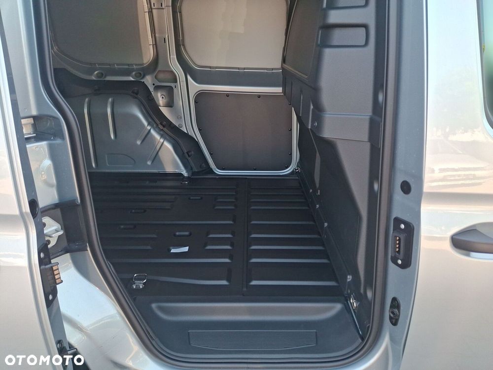 Volkswagen Caddy Cargo 1.5 TSI 116 KM - 40