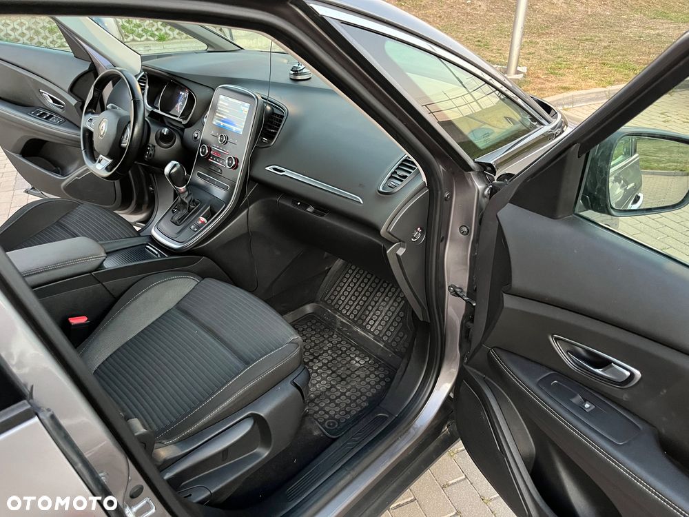 Renault Scenic 1.5 dCi Zen EDC - 26
