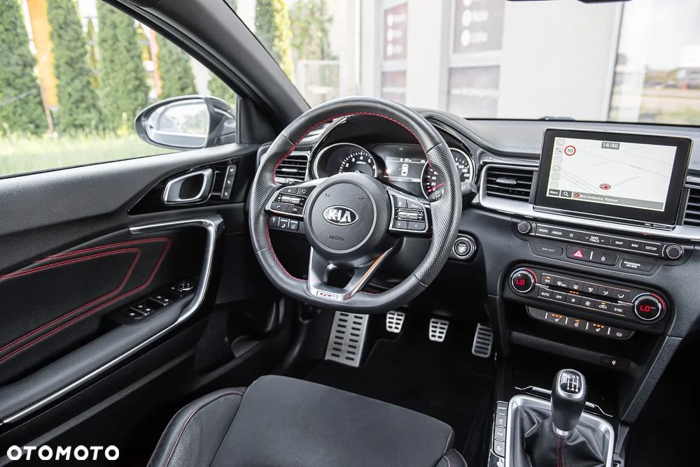 Kia ProCeed 1.6 T-GDI GT - 32