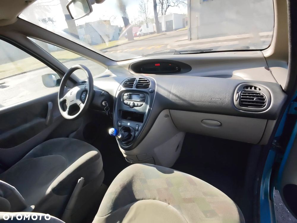 Citroën Xsara Picasso 1.8 16V SX - 10