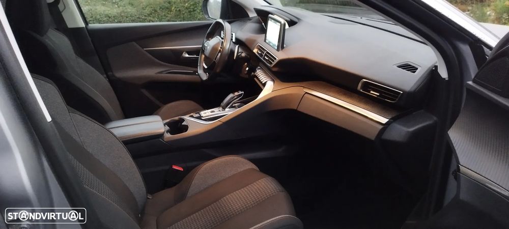 Peugeot 3008 BlueHDi 130 Stop & Start EAT8 Allure - 22