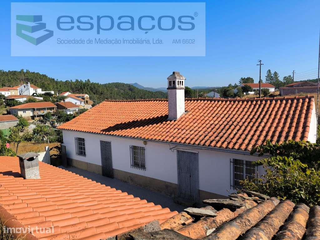 Moradia com terreno envolvente - Sobrainho da Ribeira - Grande imagem: 4/23