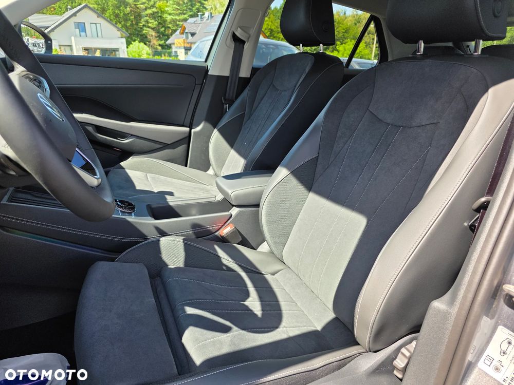 Volkswagen T-Roc 1.5 eTSI Style DSG - 16