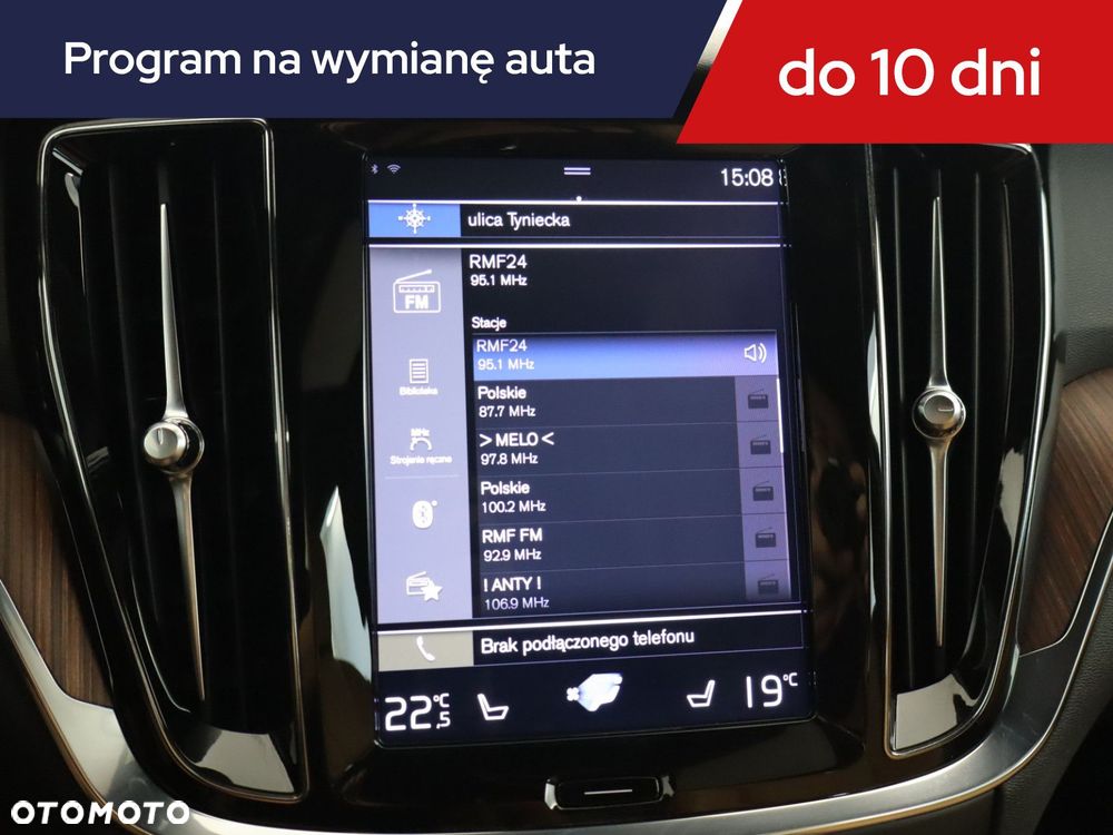 Volvo V60 Cross Country - 14
