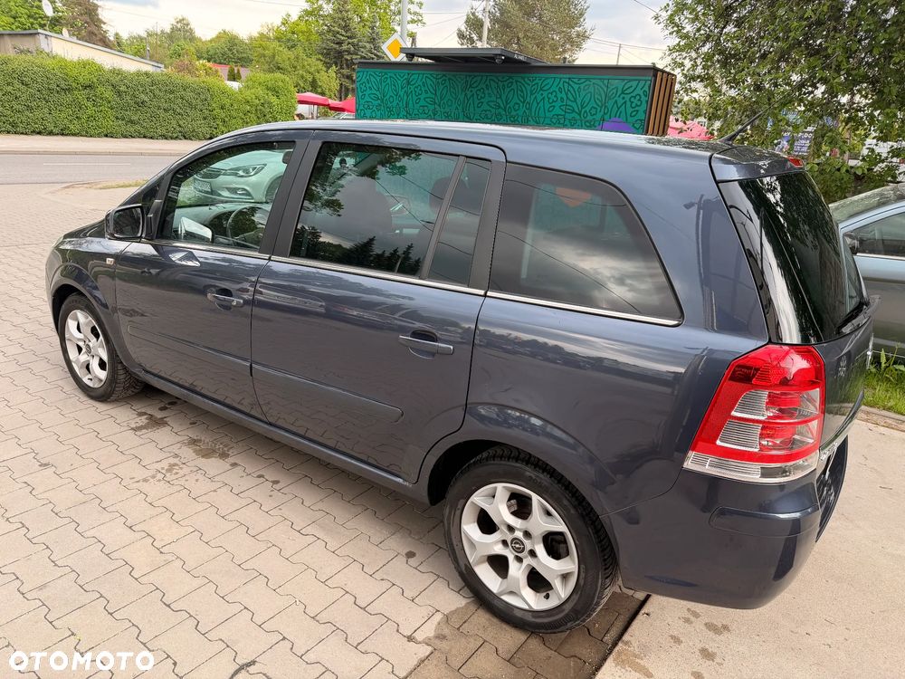 Opel Zafira 1.8 Family - 12