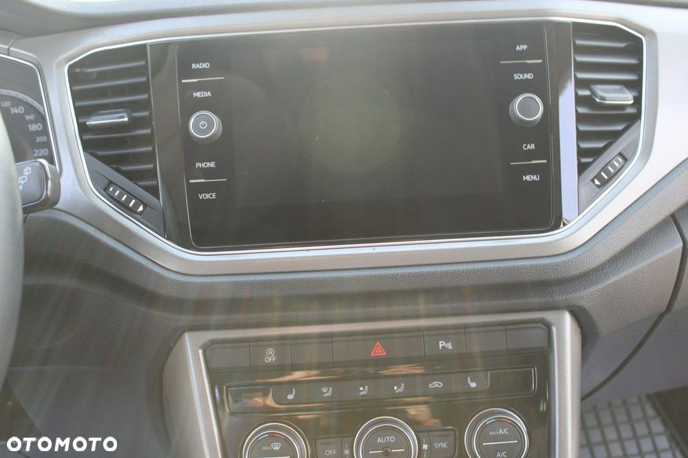 Volkswagen T-Roc - 24