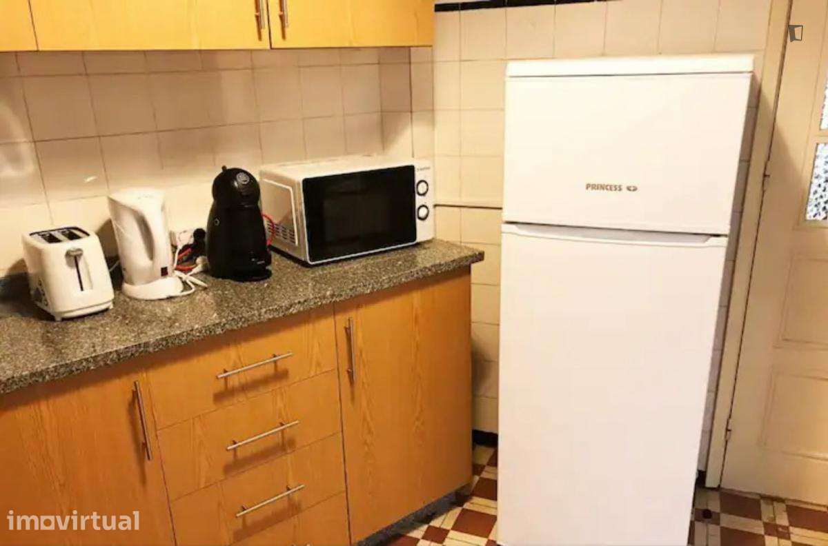 Quarto - localizado em Cedofeita Porto - Grande imagem: 5/11