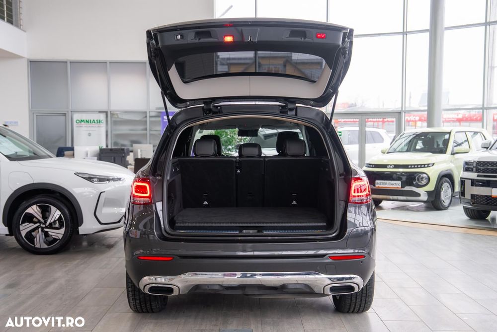 Mercedes-Benz GLC - 11