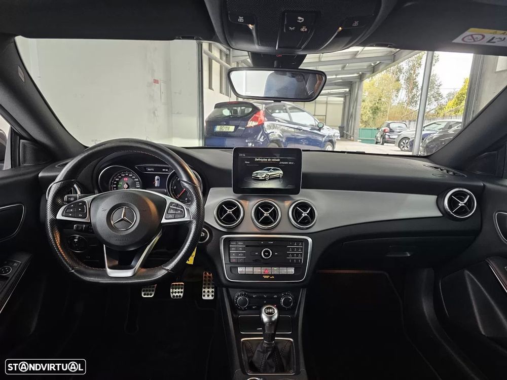 Mercedes-Benz CLA 180 d AMG Line - 29