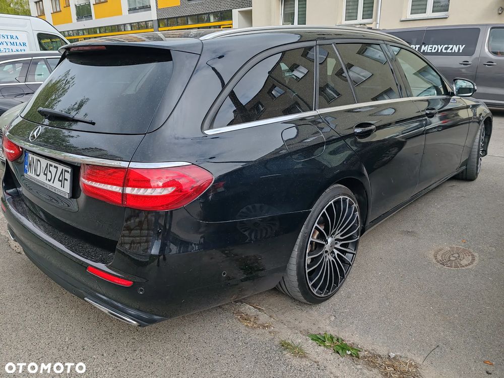 Mercedes-Benz Klasa E 220 d 9G-TRONIC Avantgarde - 2