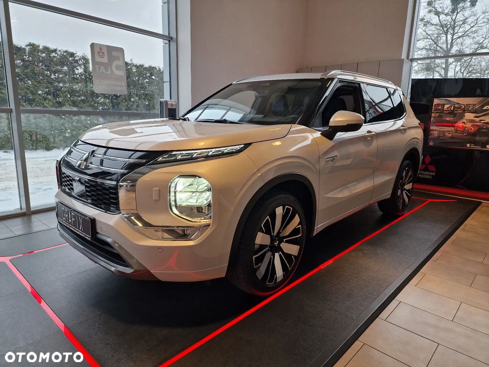 Mitsubishi Outlander Instyle - 1