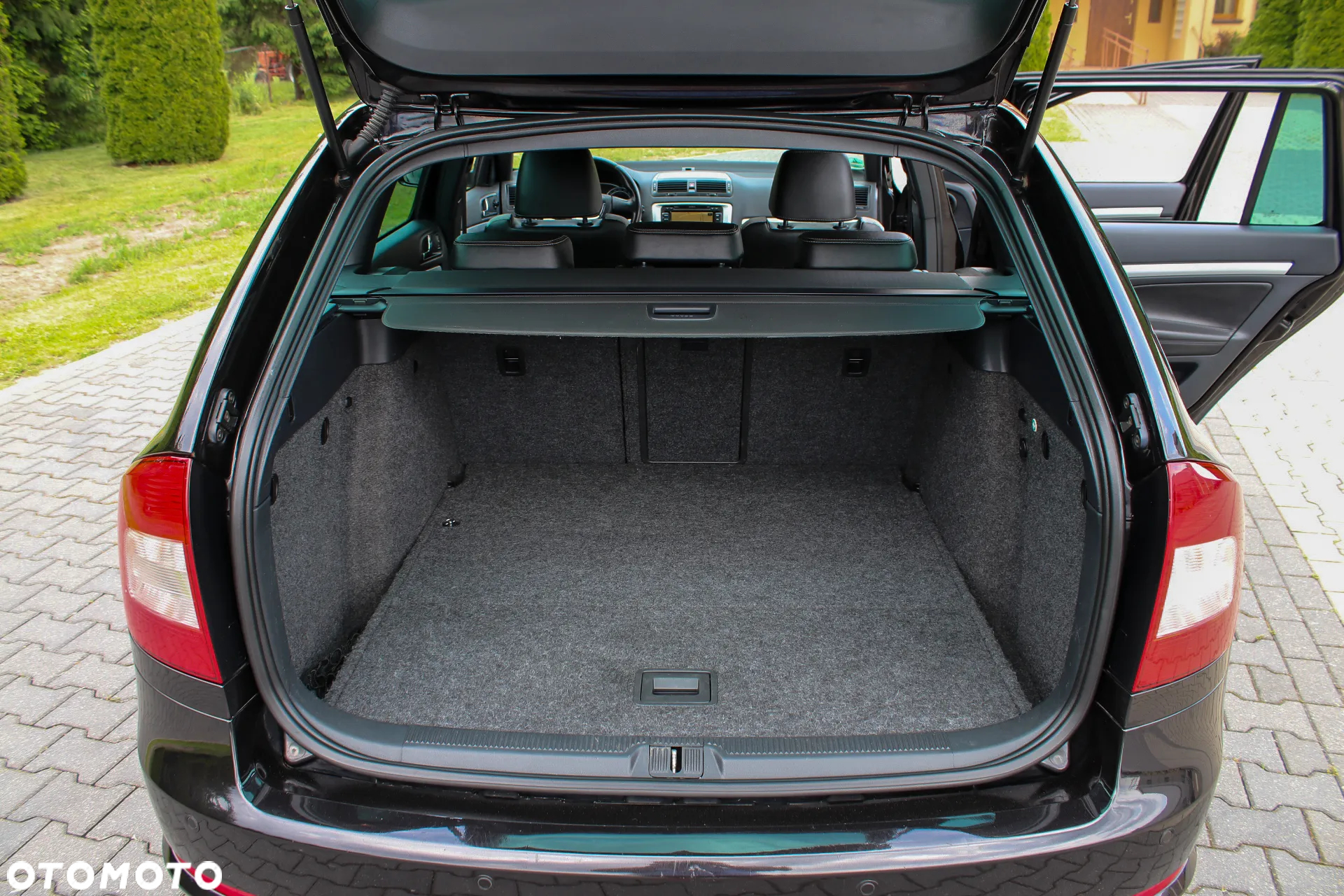 Skoda Octavia 2.0 TDI CR DPF RS - 39