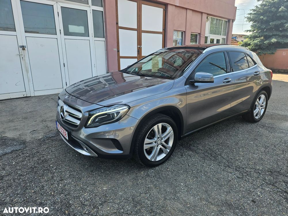 Mercedes-Benz CLA 200 d 7G-DCT AMG Line - 1