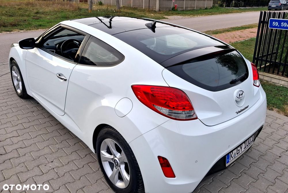 Hyundai Veloster 1.6 Premium - 11