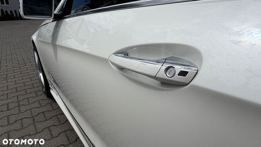 Mercedes-Benz Klasa E - 28