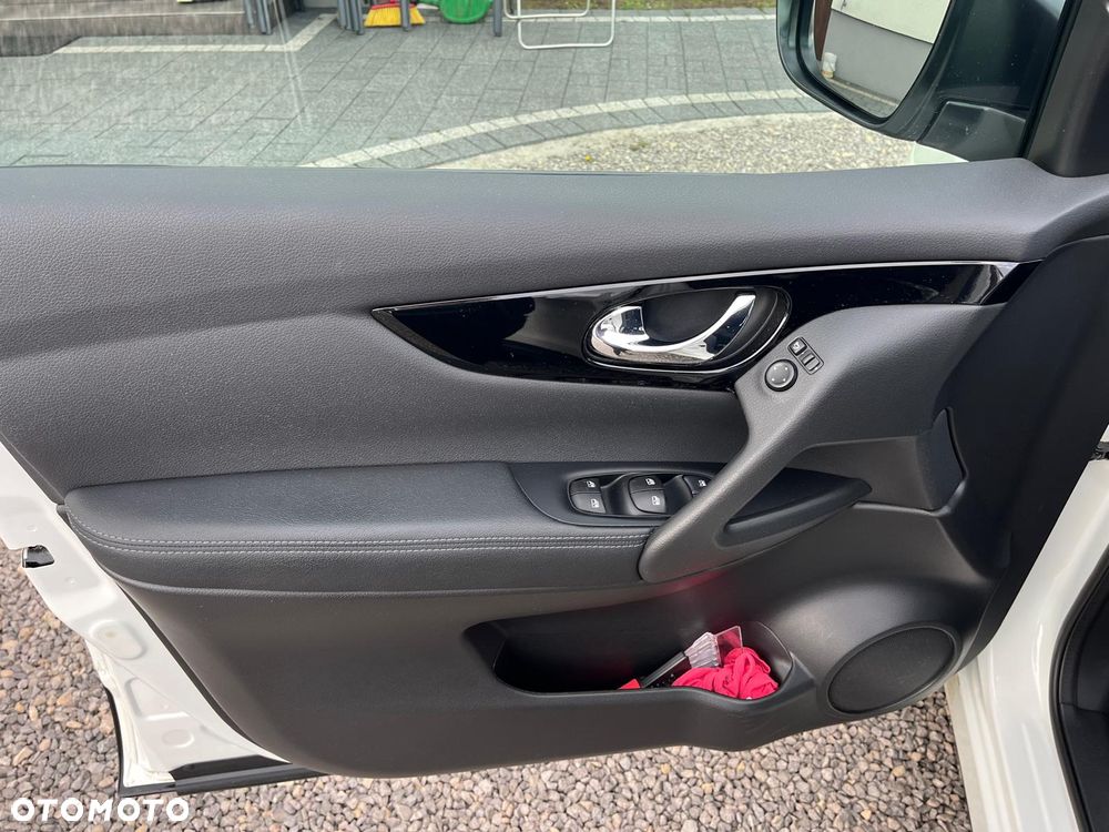 Nissan Qashqai 1.3 DIG-T Acenta - 11