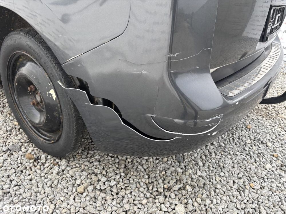 Peugeot 5008 HDI FAP 110 Premium - 11