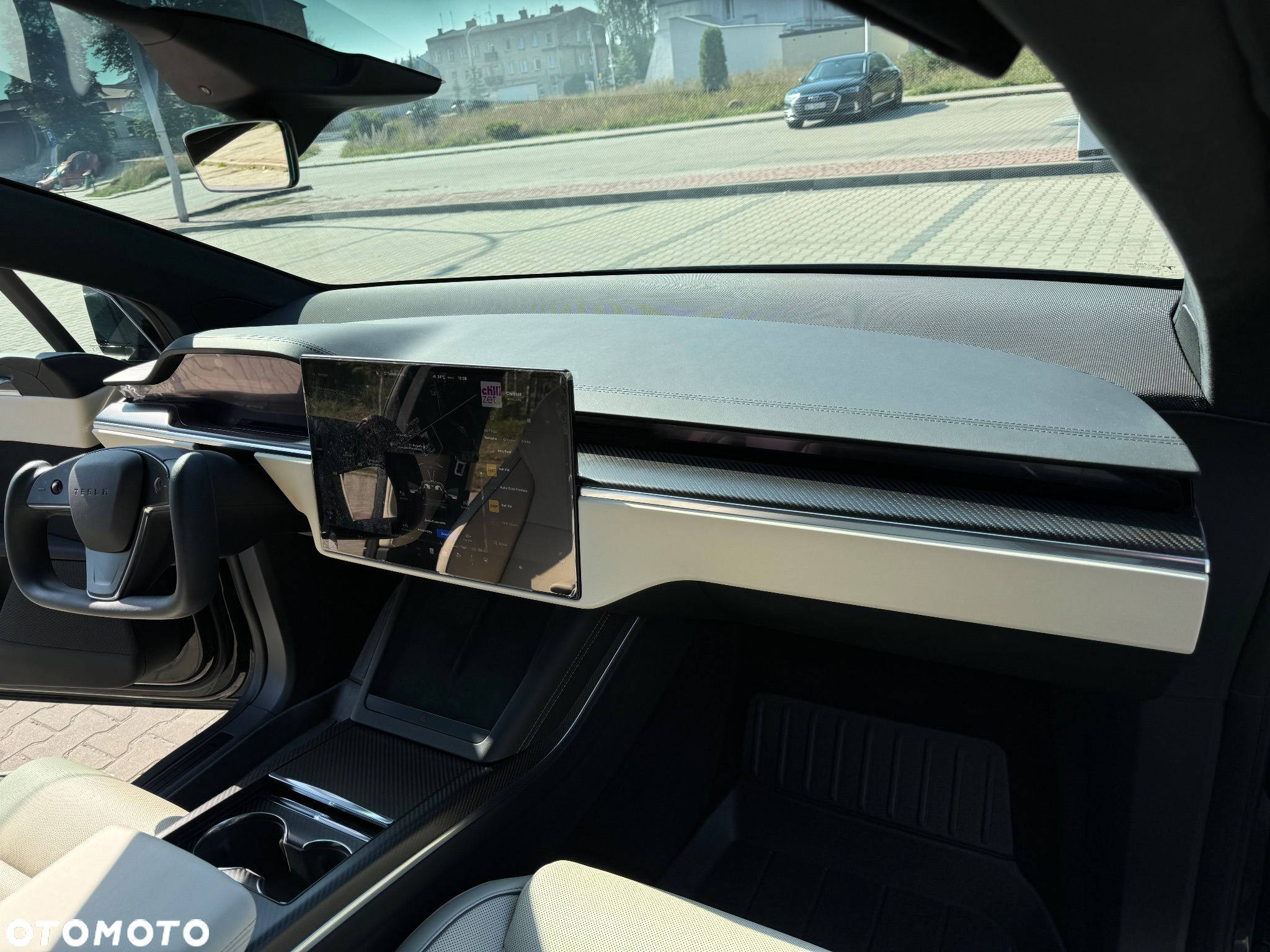 Tesla Model X Plaid - 25