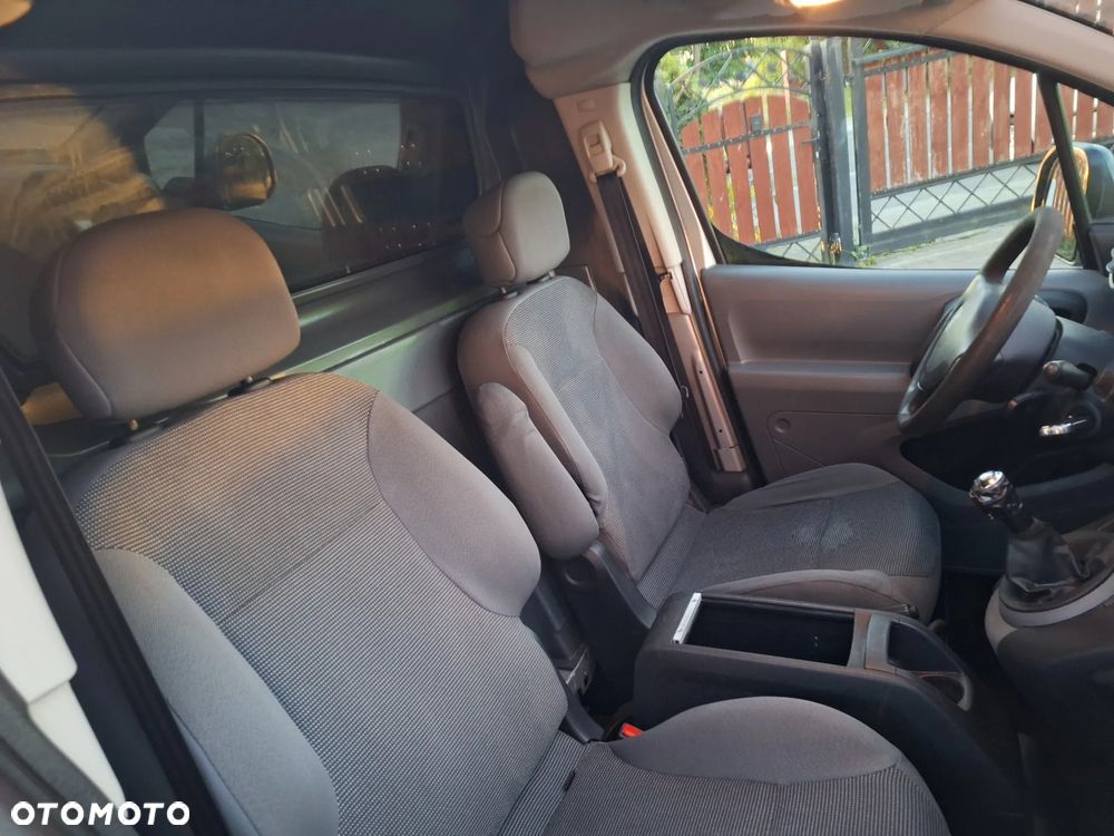 Peugeot Partner - 11