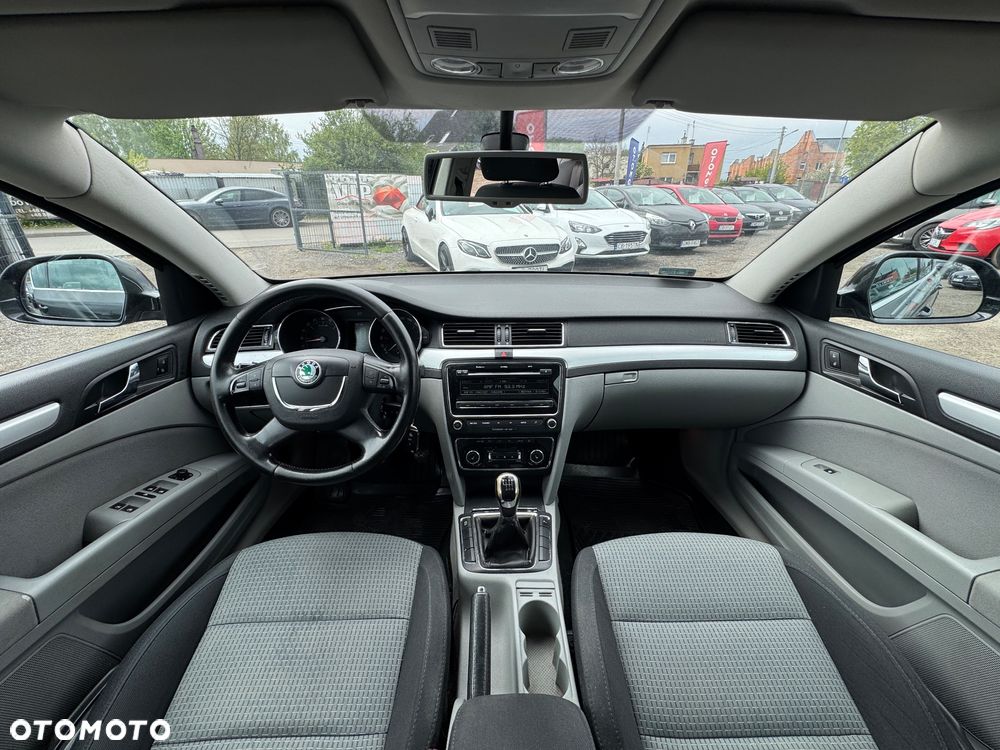 Skoda Superb 2.0 TDI Comfort - 27