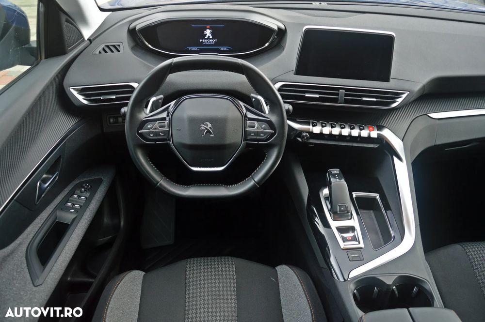 Peugeot 3008 1.2 PureTech 130 EAT8 Allure Pack - 26