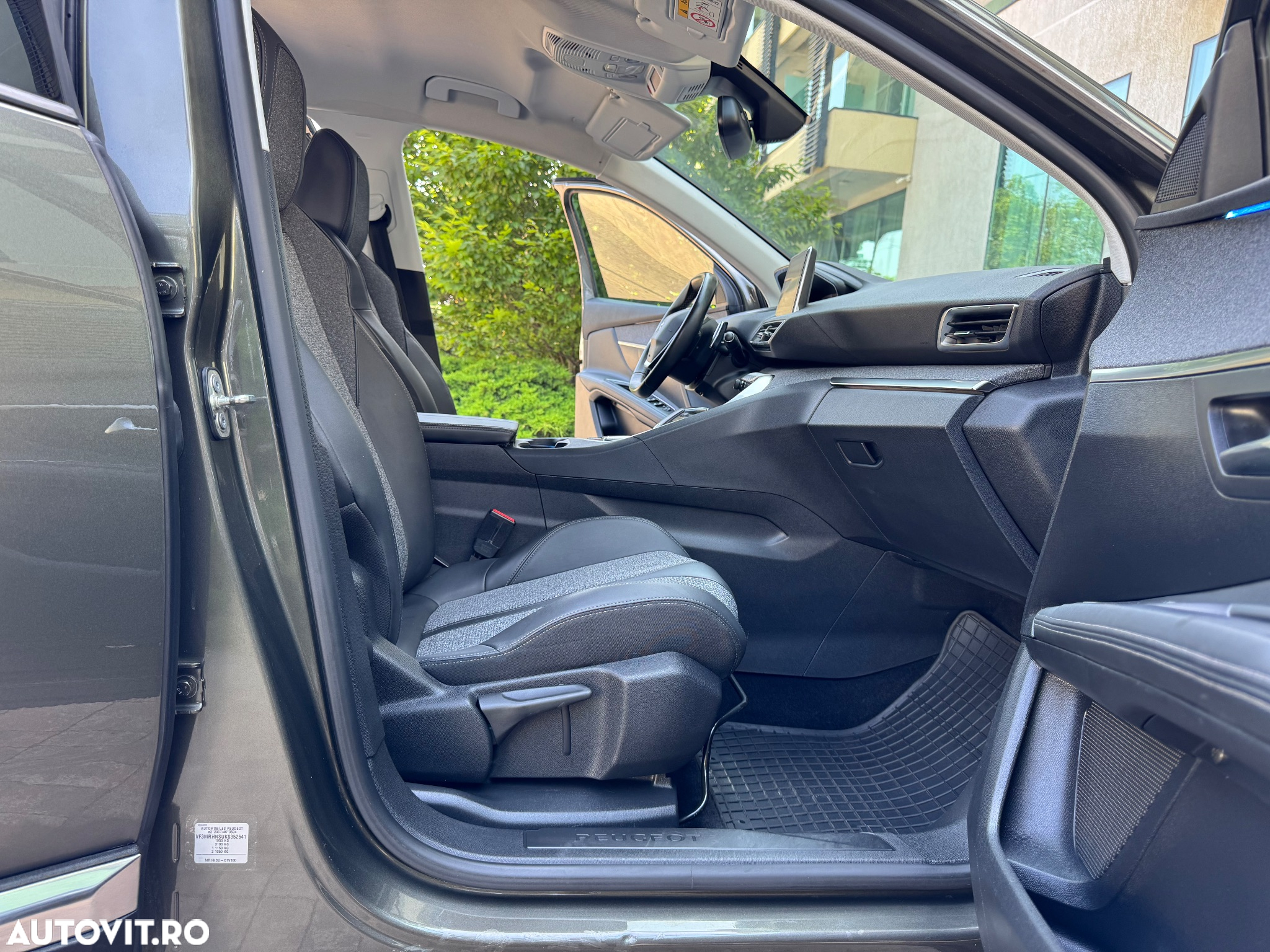 Peugeot 3008 PureTech 130 Stop & Start GPF EAT8 GT - 18