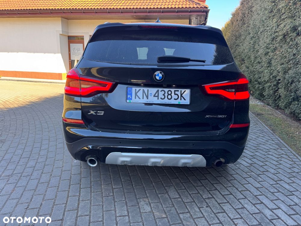 BMW X3 xDrive30i GPF Luxury Line - 8