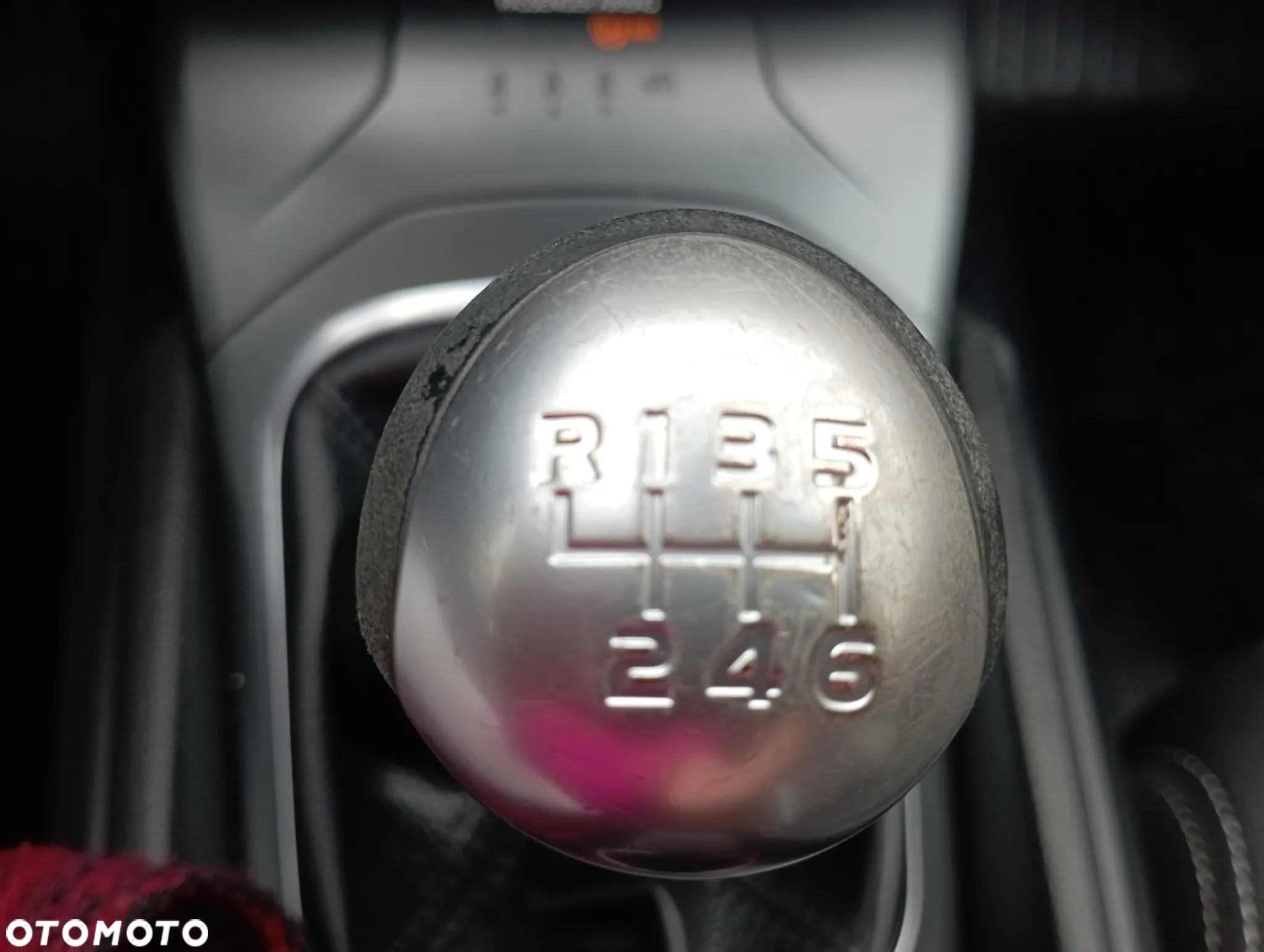Toyota Avensis 2.0 D-4D Premium - 18