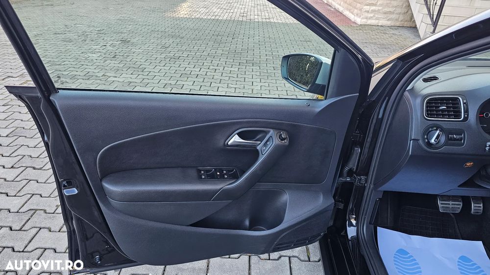 Volkswagen Polo 1.2 TSI DSG Cross - 20