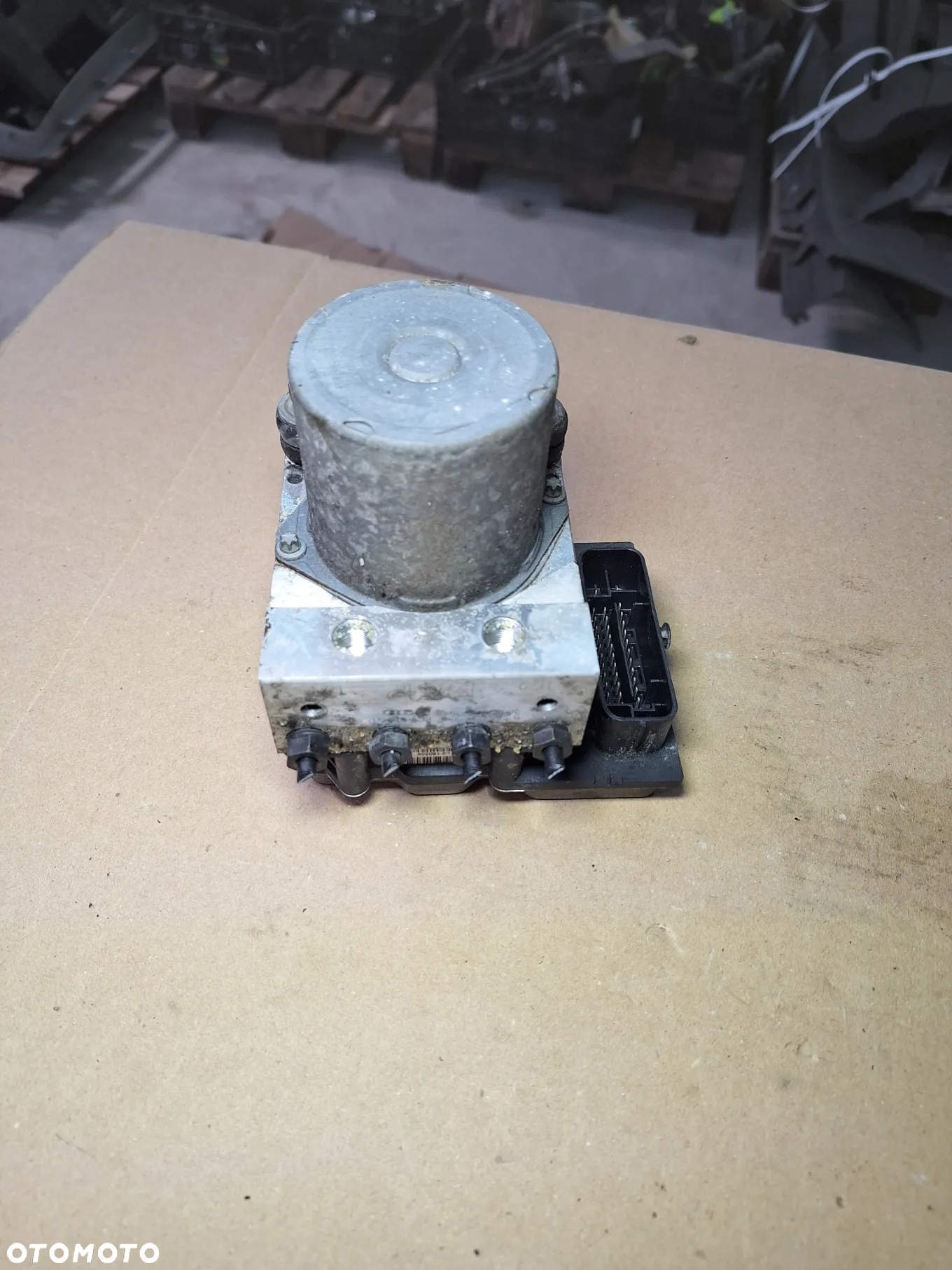 Audi A4 B7 2.0 TDi 0265234336 pompa, sterownik ABS - 3