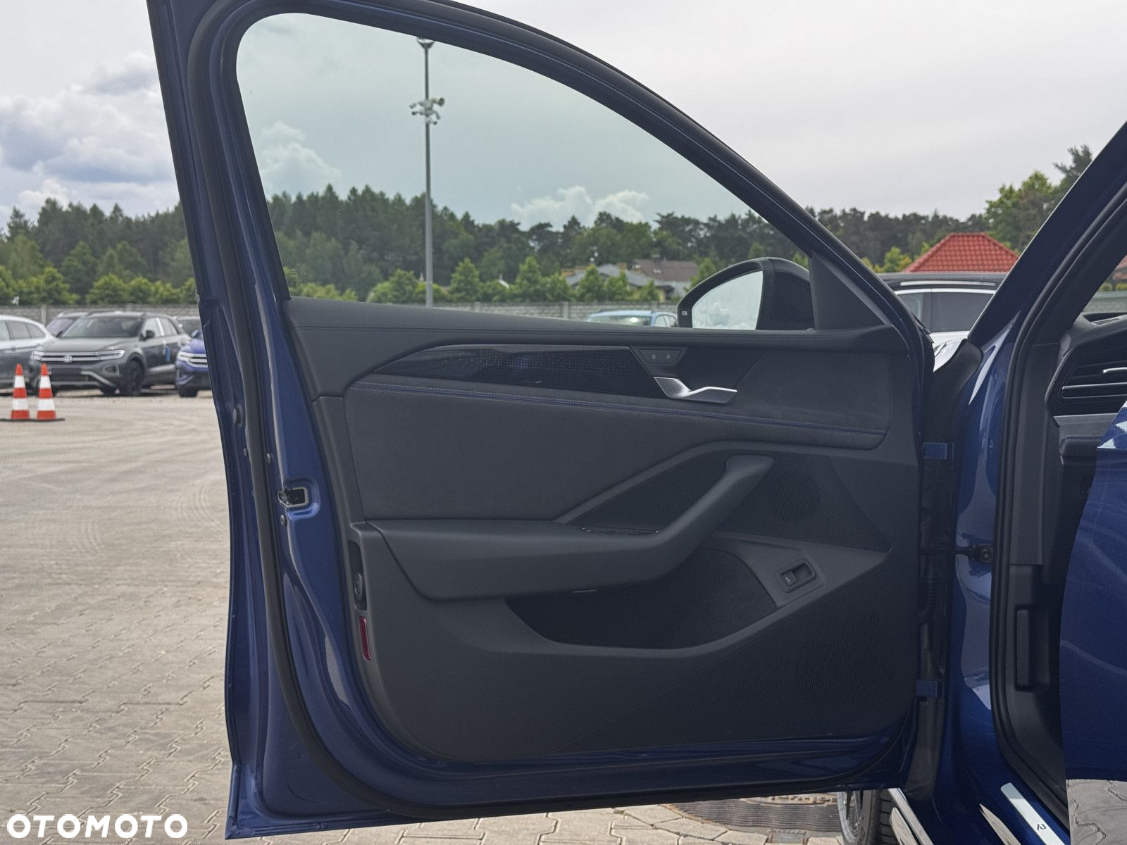 Volkswagen Passat - 9