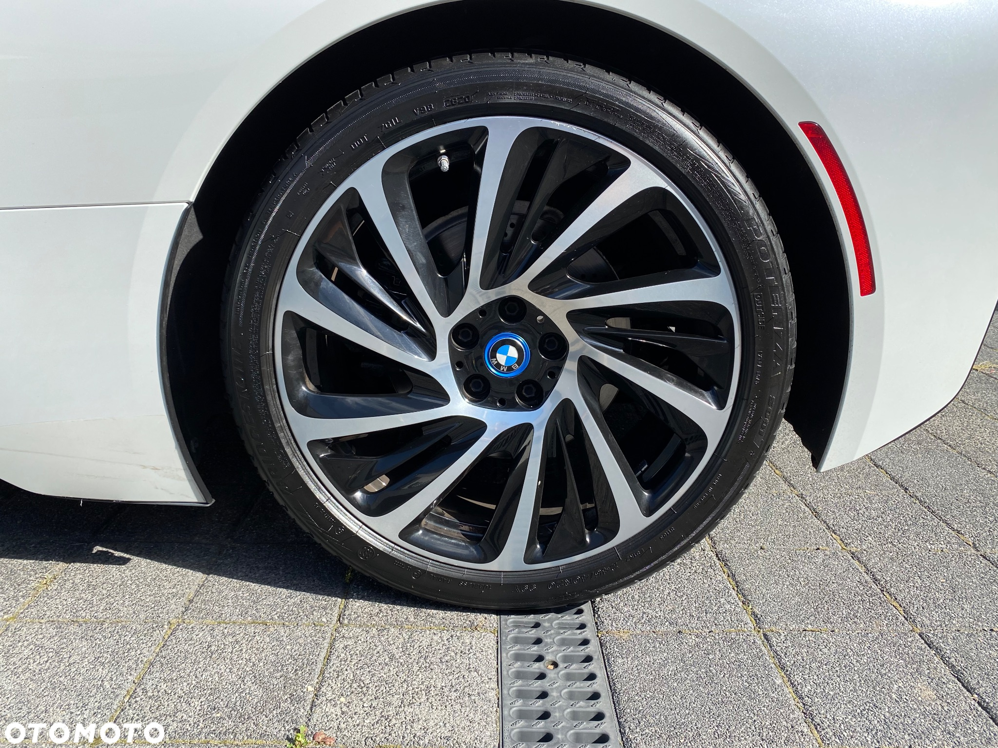 BMW i8 Standard - 35