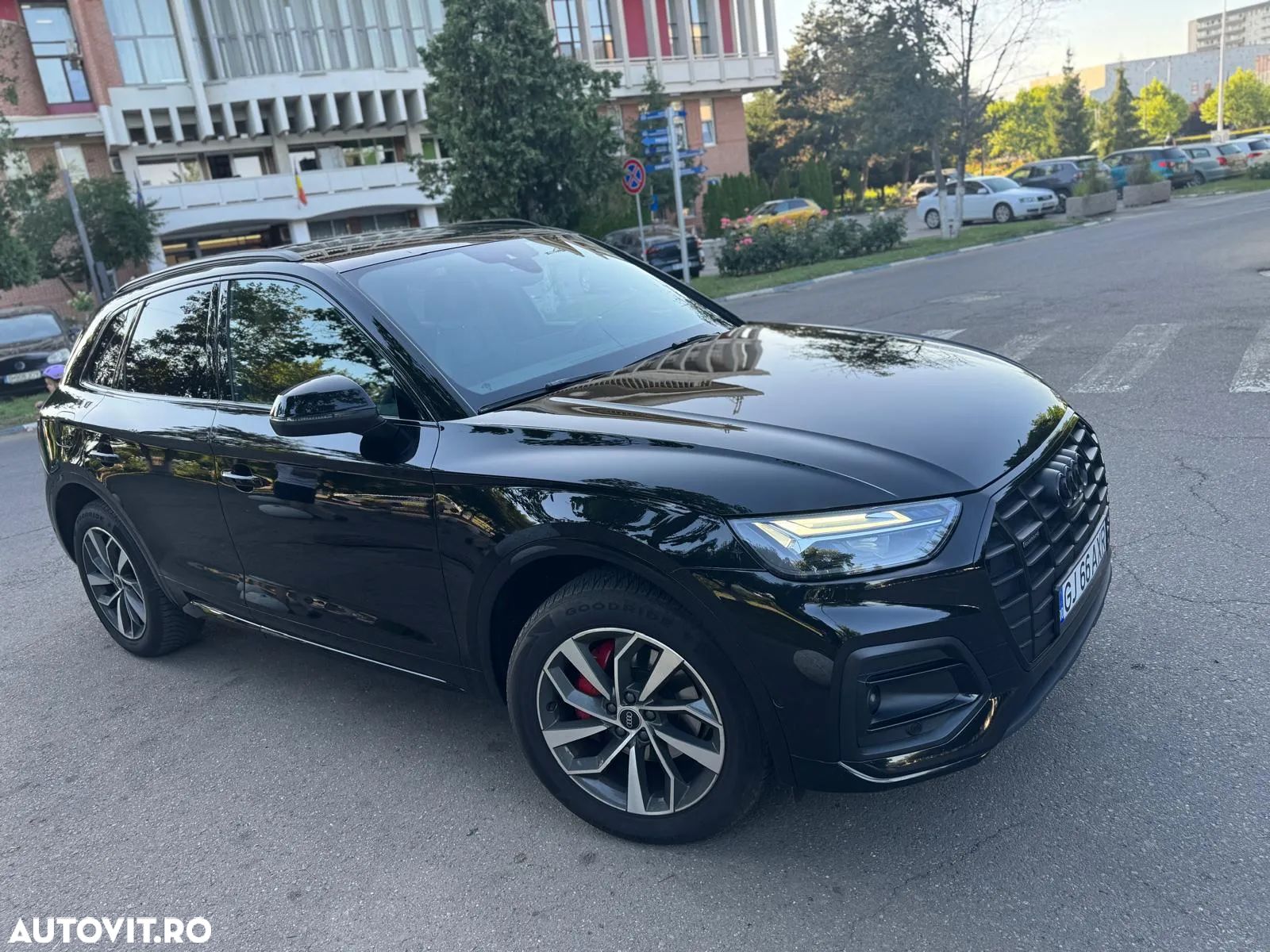 Audi Q5 40 TDI quattro S tronic advanced - 1