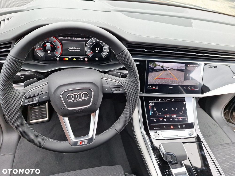 Audi Q8 - 10
