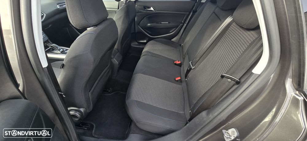 Peugeot 308 SW 1.5 BlueHDi Style EAT8 - 8