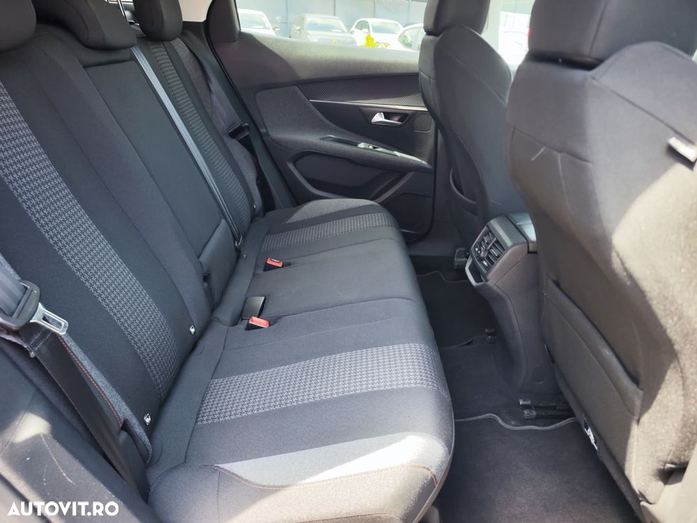 Peugeot 3008 1.2 PureTech Turbo S&S EAT8 Active - 6