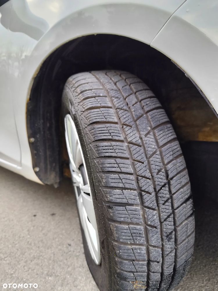 Toyota Yaris 1.4 D-4D Life EU6 - 7