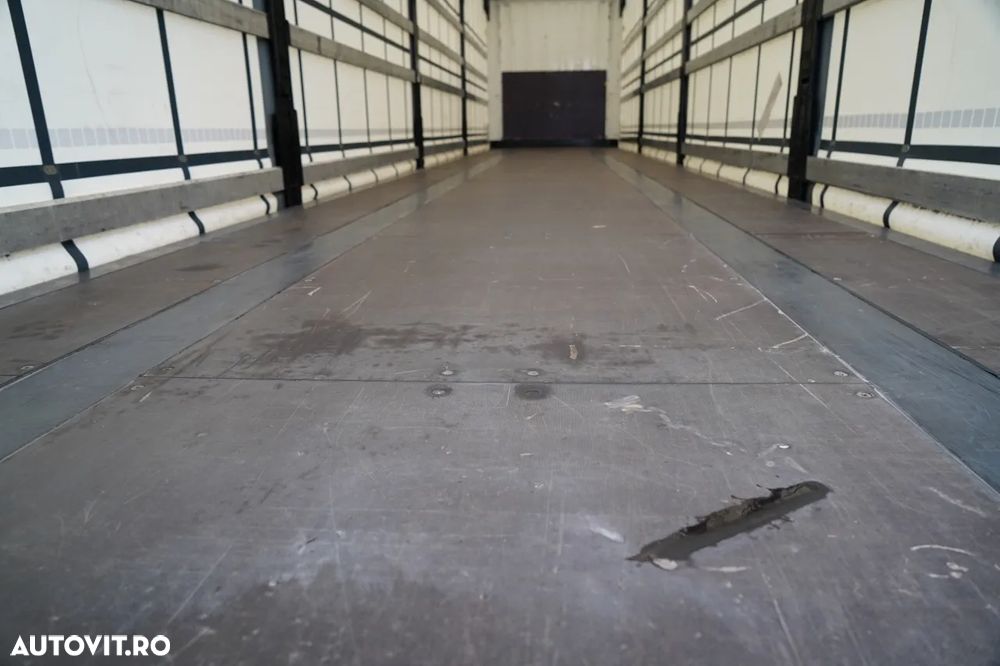 Krone CORTINĂ KRONE / 2024 / COȘ PENTRU PALEȚI / 2 AXE RIDICATIVE / PUȚIN FOLOSIT / - 19