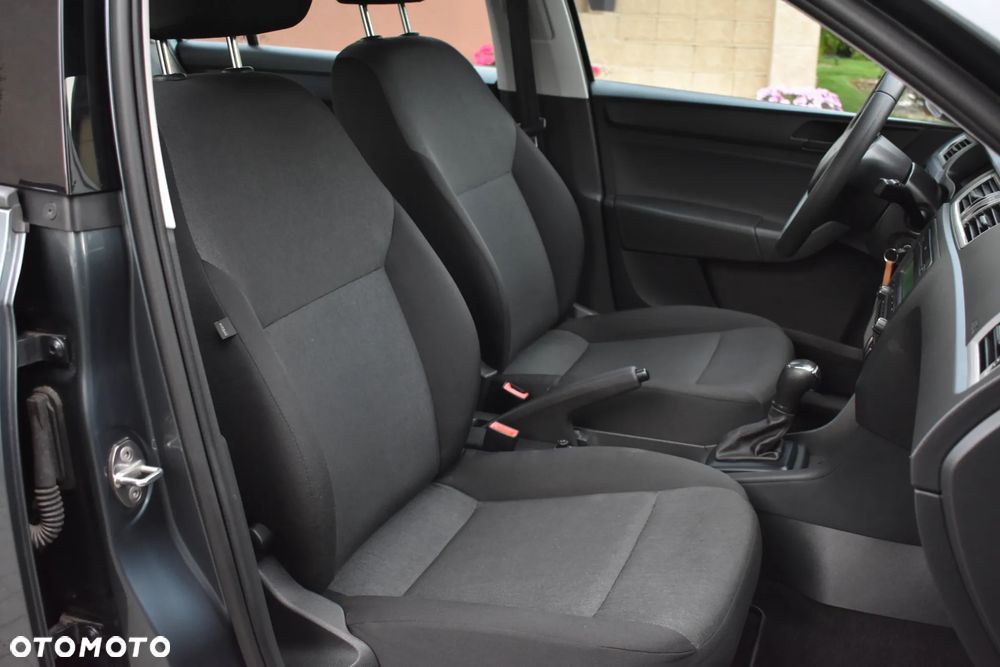 Skoda RAPID 1.4 TSI DSG Ambition - 20