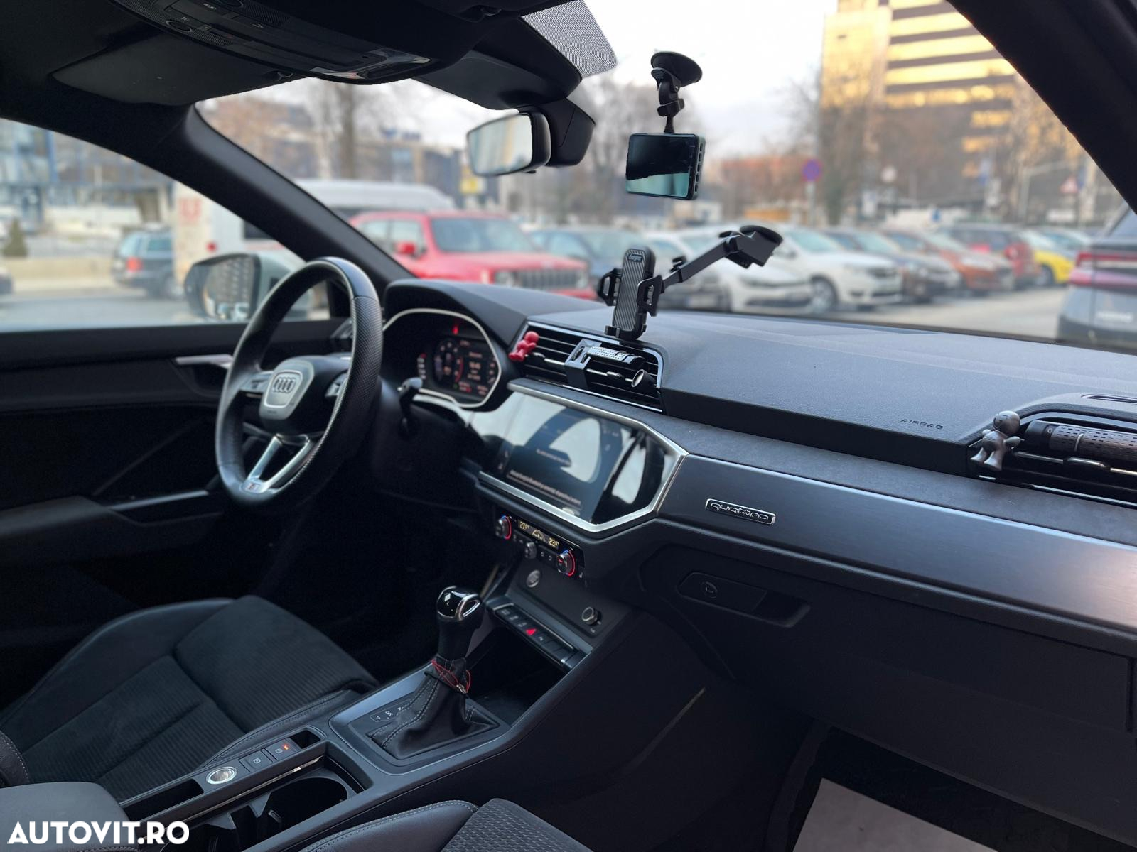 Audi Q3 Sportback 2.0 40 TDI quattro S tronic S Line - 25