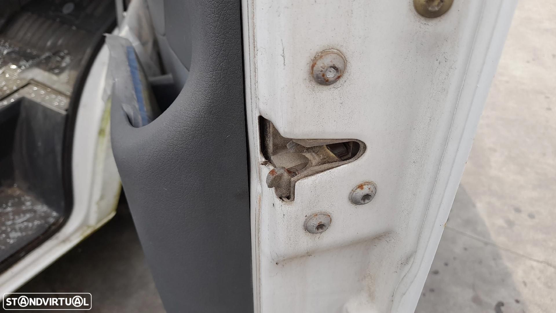 Fechadura / fecho porta frente direito MERCEDES-BENZ Sprinter 2-t Combi (901, 902) - 1