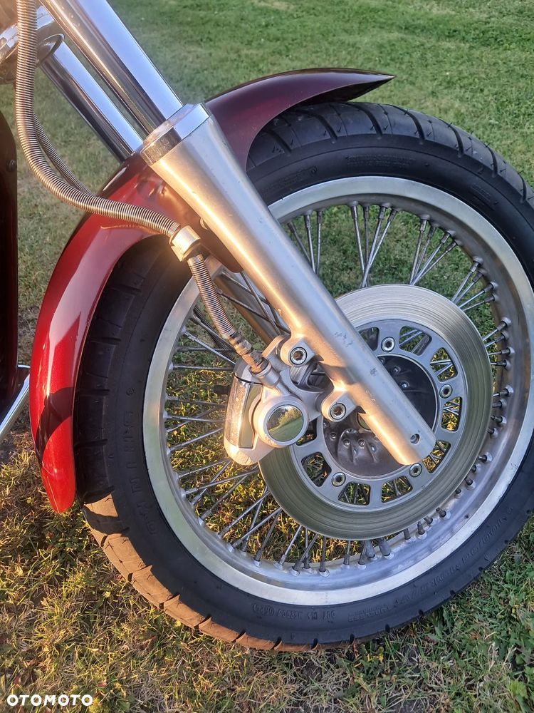 Suzuki Intruder - 15