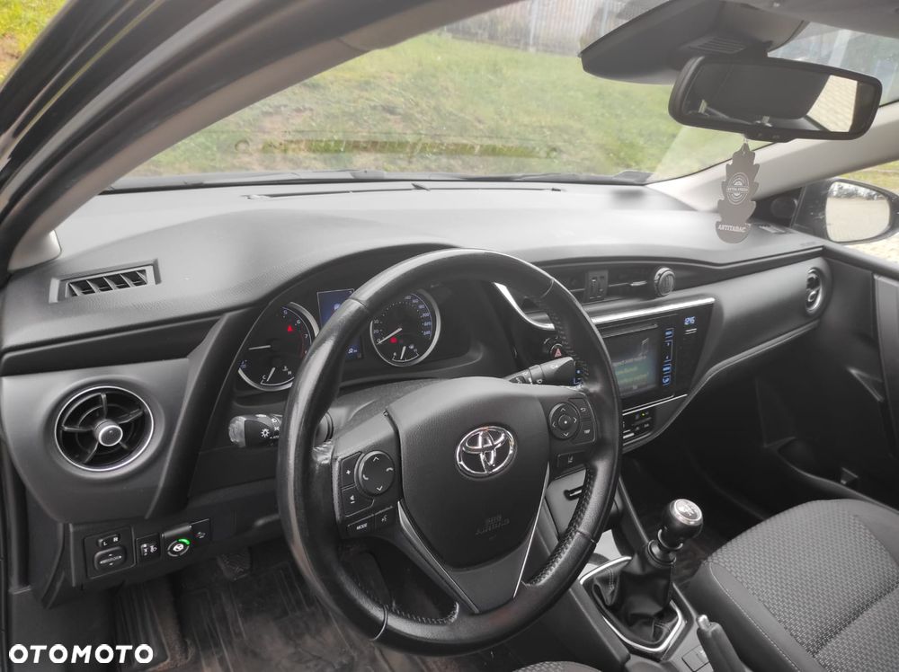 Toyota Corolla 1.6 Comfort - 27