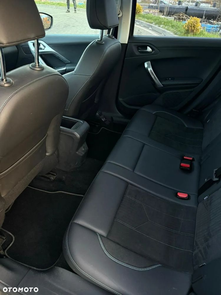 Peugeot 2008 1.2 Pure Tech Crossway S&S EAT6 - 20