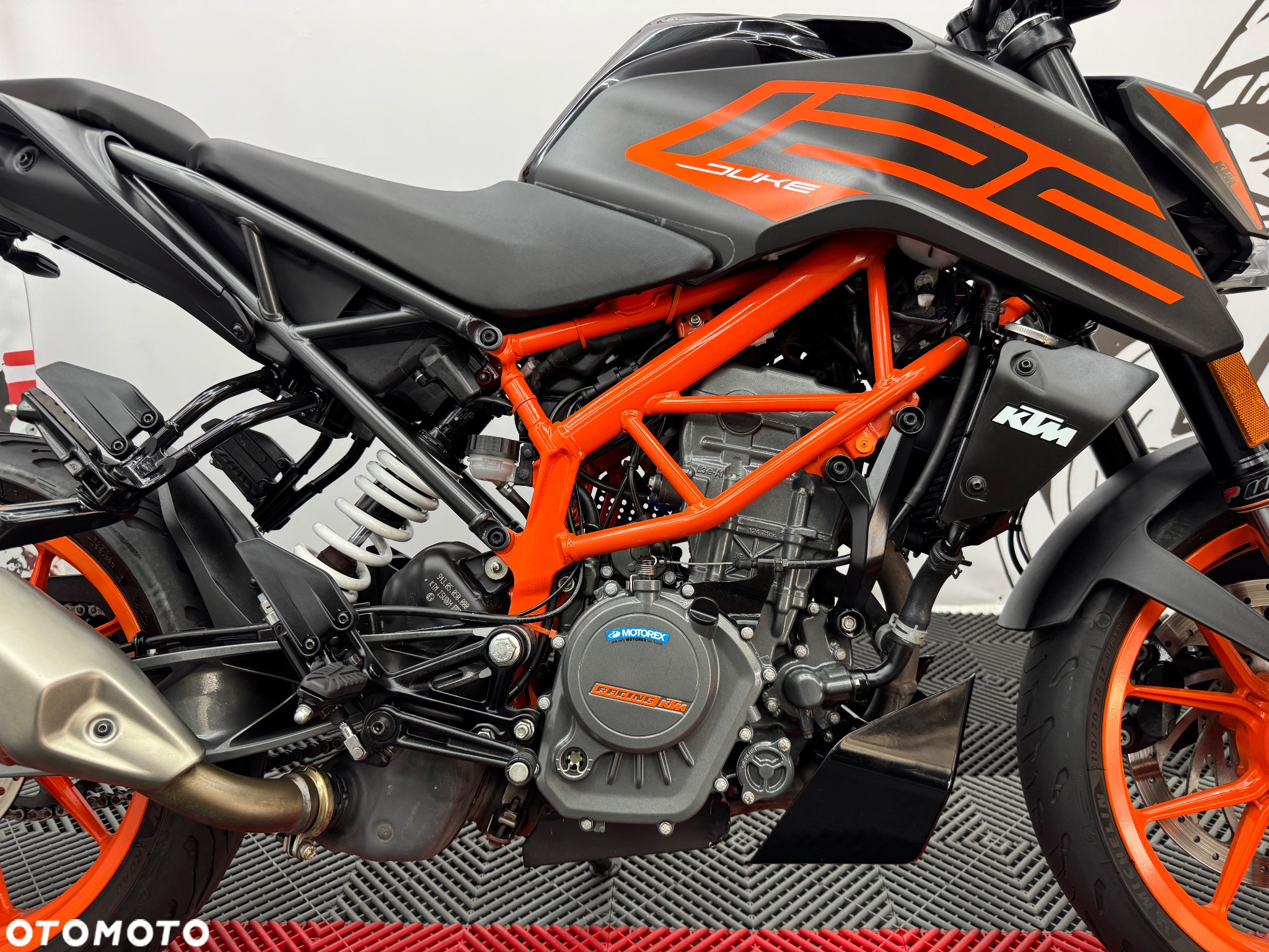KTM Duke - 37