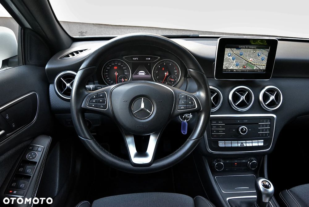 Mercedes-Benz Klasa A 180 Style - 16