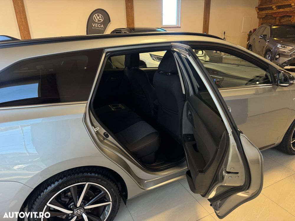 Toyota Auris 1.8 VVT-i Hybrid Automatik Touring Sports Team Deutschland - 16