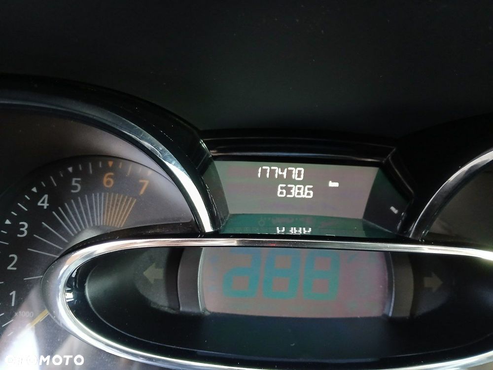 Renault Clio 1.2 16V Alize - 15