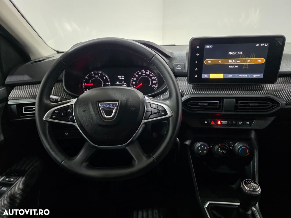 Dacia Logan TCe 90 MT6 Comfort - 9